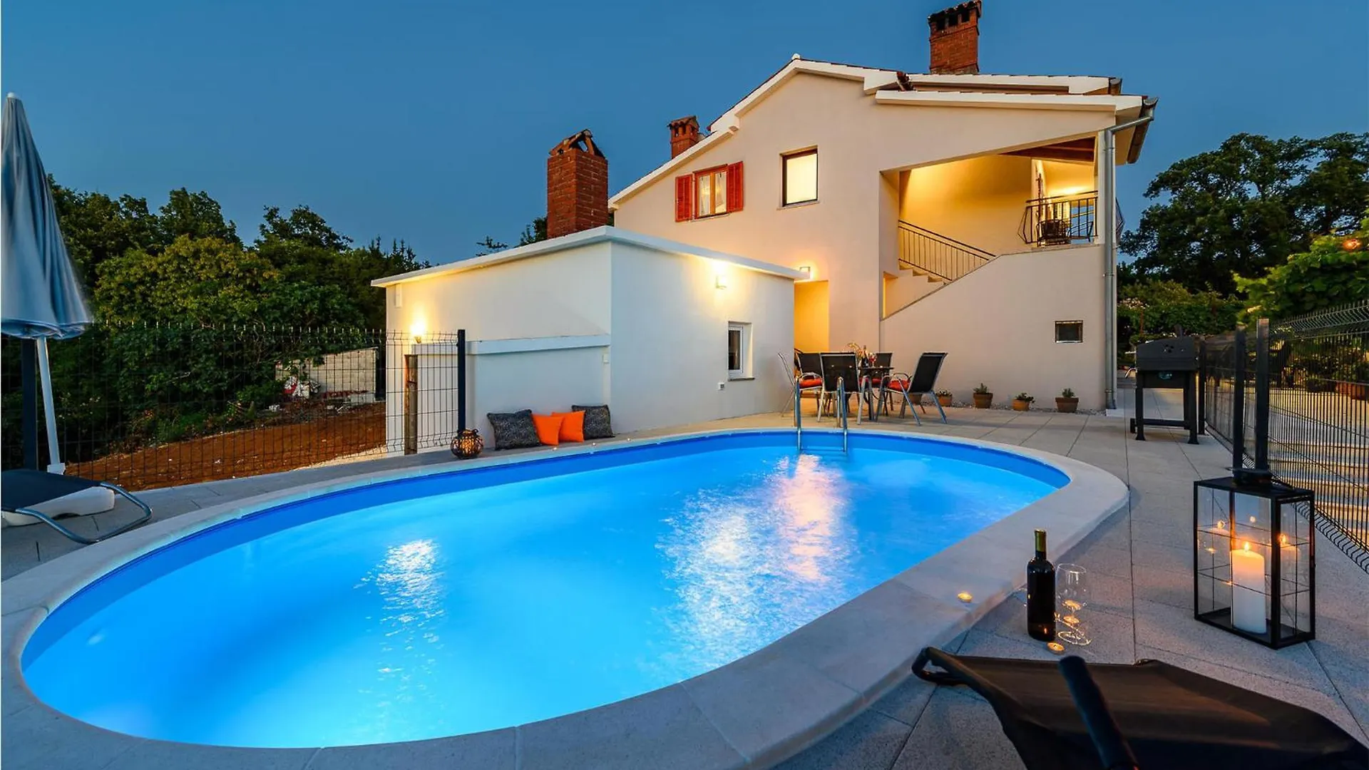 3 Bedroom Lovely Apartment In Labin