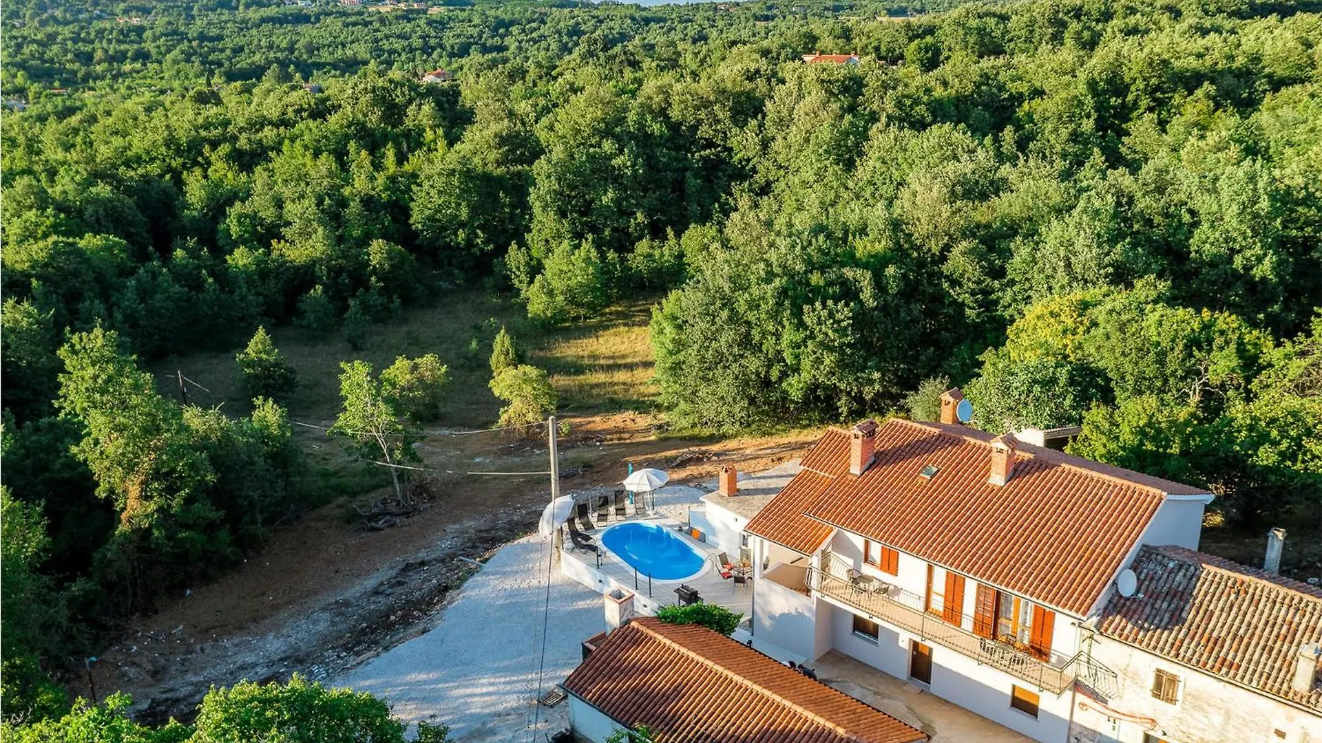 3 Bedroom Lovely Apartment In Labin Labin  Labin (Istria)