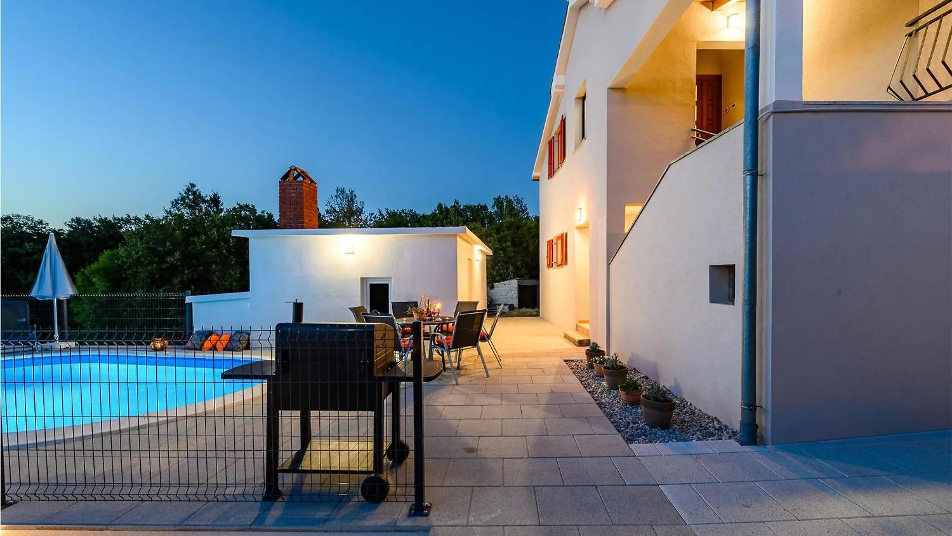 3 Bedroom Lovely Apartment In Labin Labin