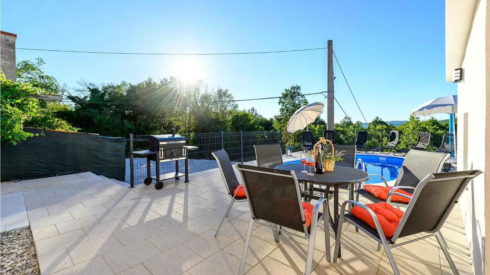 3 Bedroom Lovely Apartment In Labin Labin